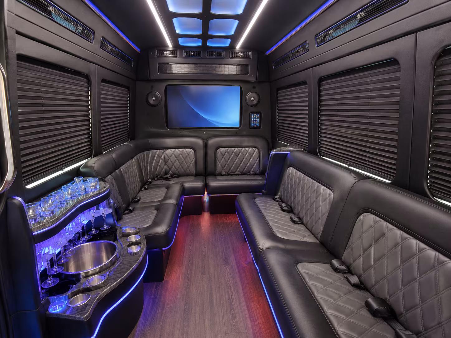 book group transportation for your next airport transfer 1
