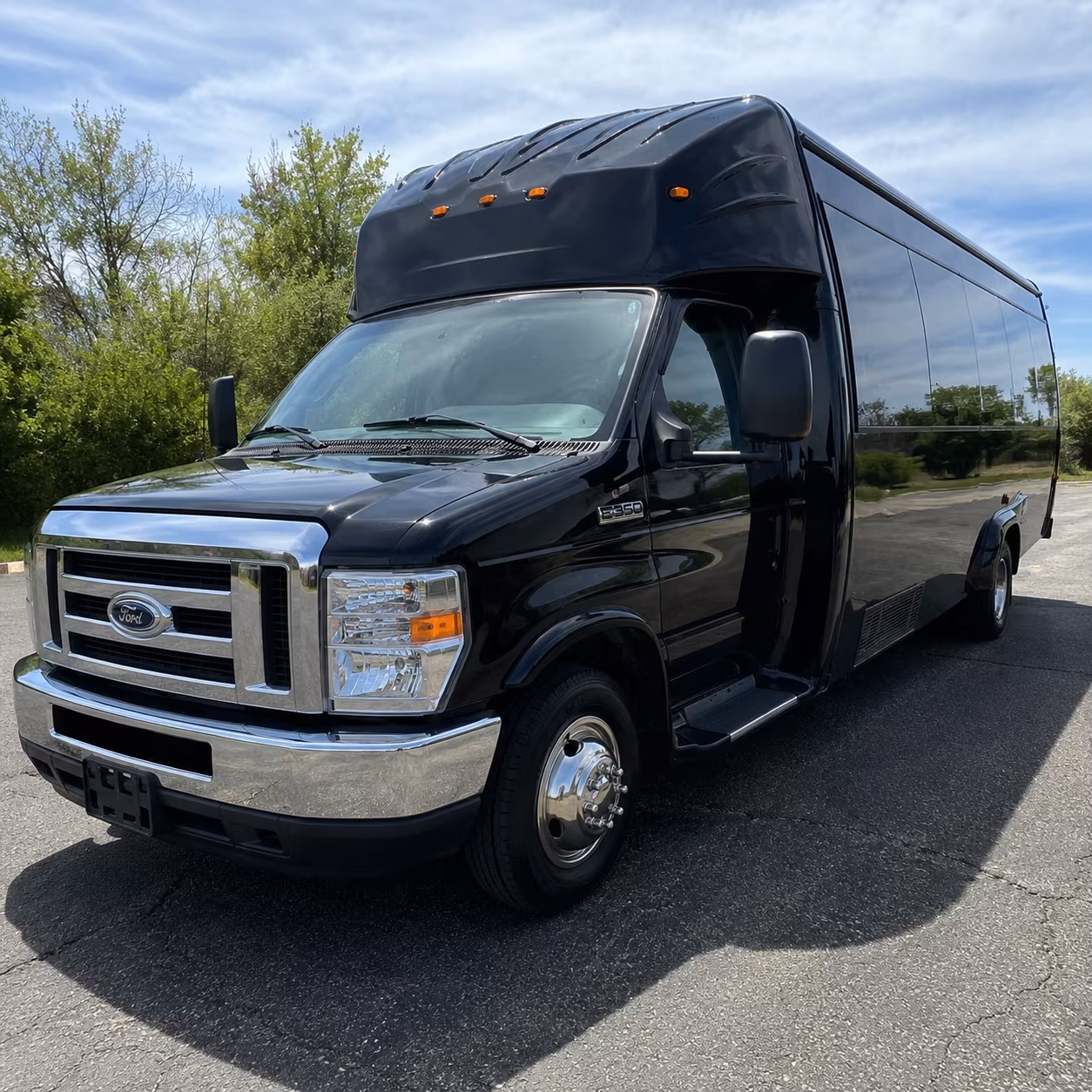 new rochelle corporate party bus rental