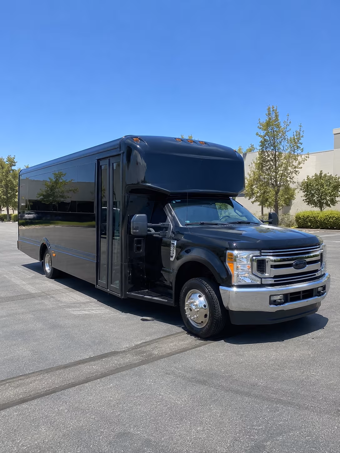 new rochelle quinceanera sweet 16 party bus rental